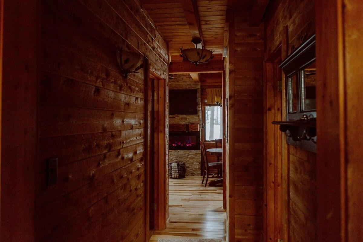 Crystal Mountain Cabin-Shuttle Pass Included! Thompsonville Екстериор снимка
